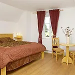 Paeitara Hof Nyaraló *