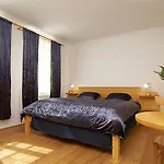 Paeitara Hof *
